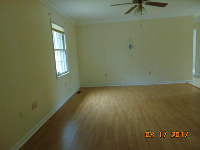 409 Engel Road Loudon, TN 37774 - Photo 9 of 18 living room other view