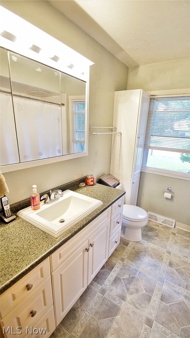 2065 Maplewood Road Stow, OH 44224 - Photo 8 of 26 Gallery Image 8