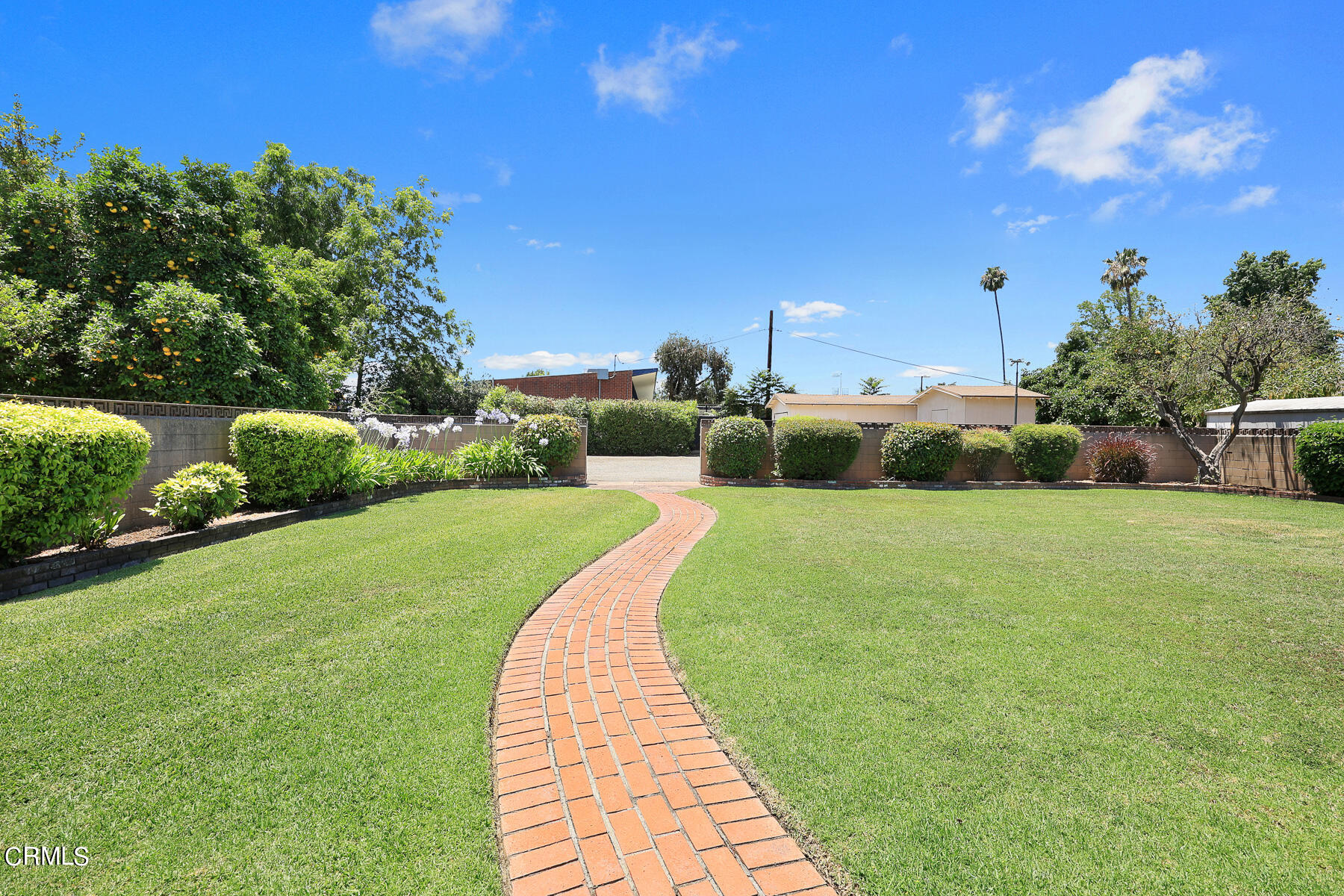 1321 South Eighth Avenue Arcadia, CA 91006 - Photo 33 of 47 a view of a garden with houses