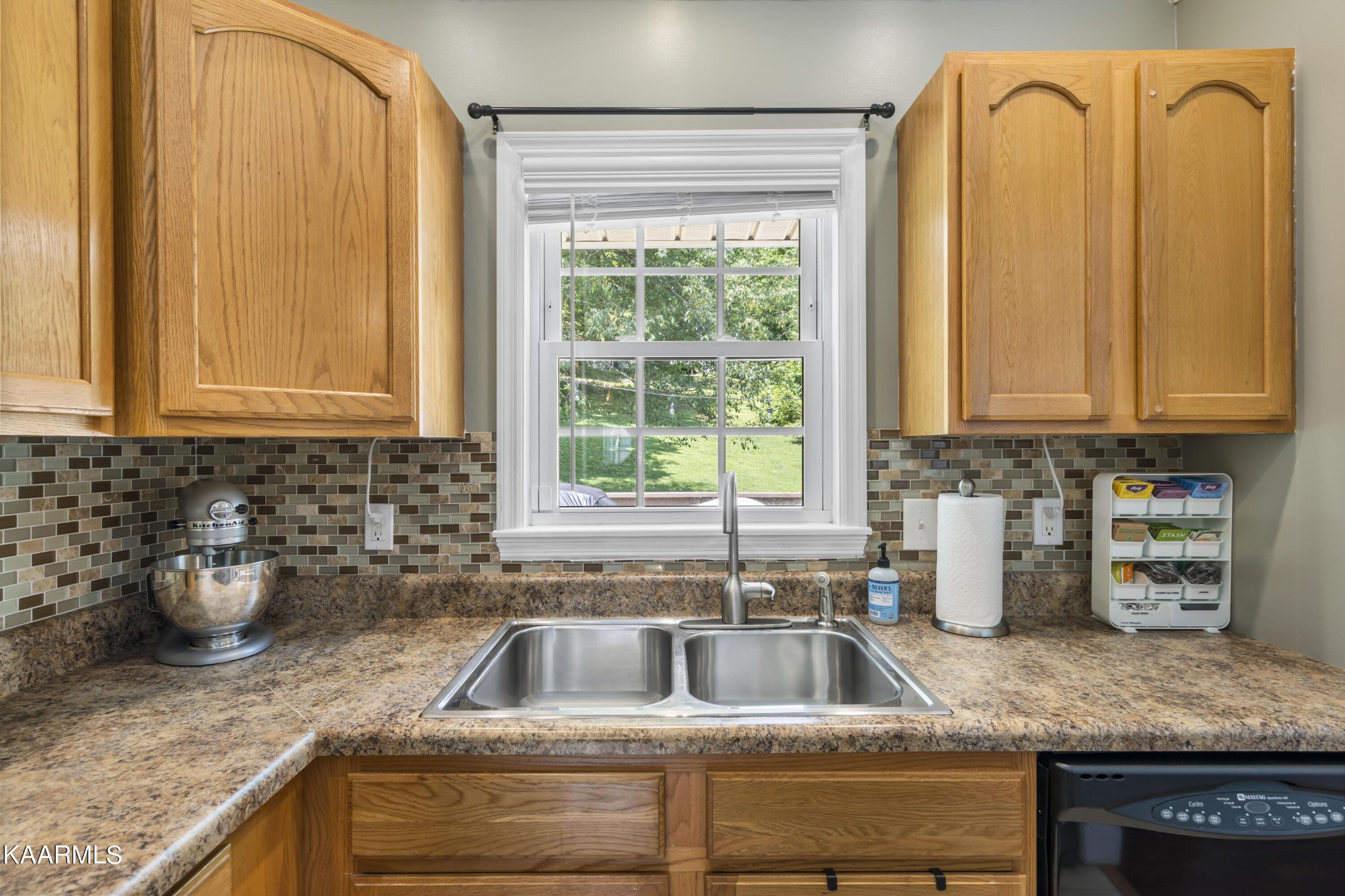 3909 Abercorn Road Knoxville, TN 37921 - Photo 6 of 18 a kitchen with sink and window