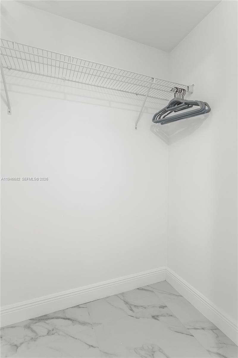 465 Brickell Avenue, Unit 5505 Miami, FL 33131 - Photo 21 of 25 a view of a small space