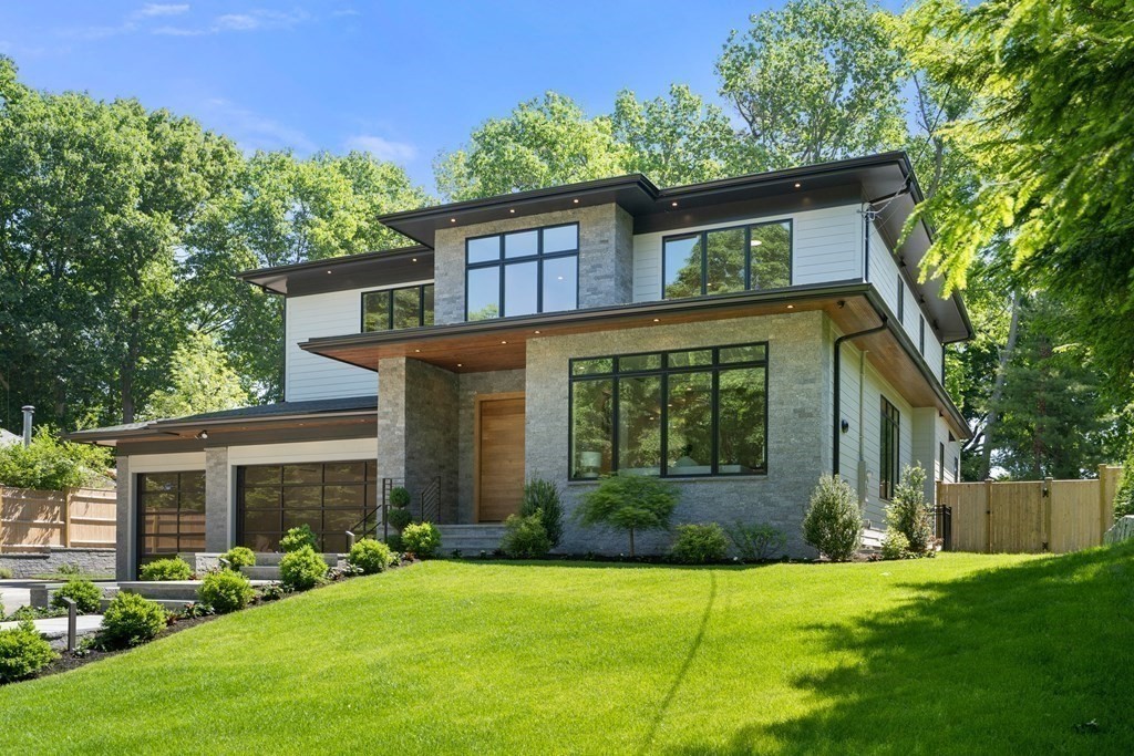 166 Paulson Road Newton, MA 02468 - Photo 3 of 38 Gallery Image 3