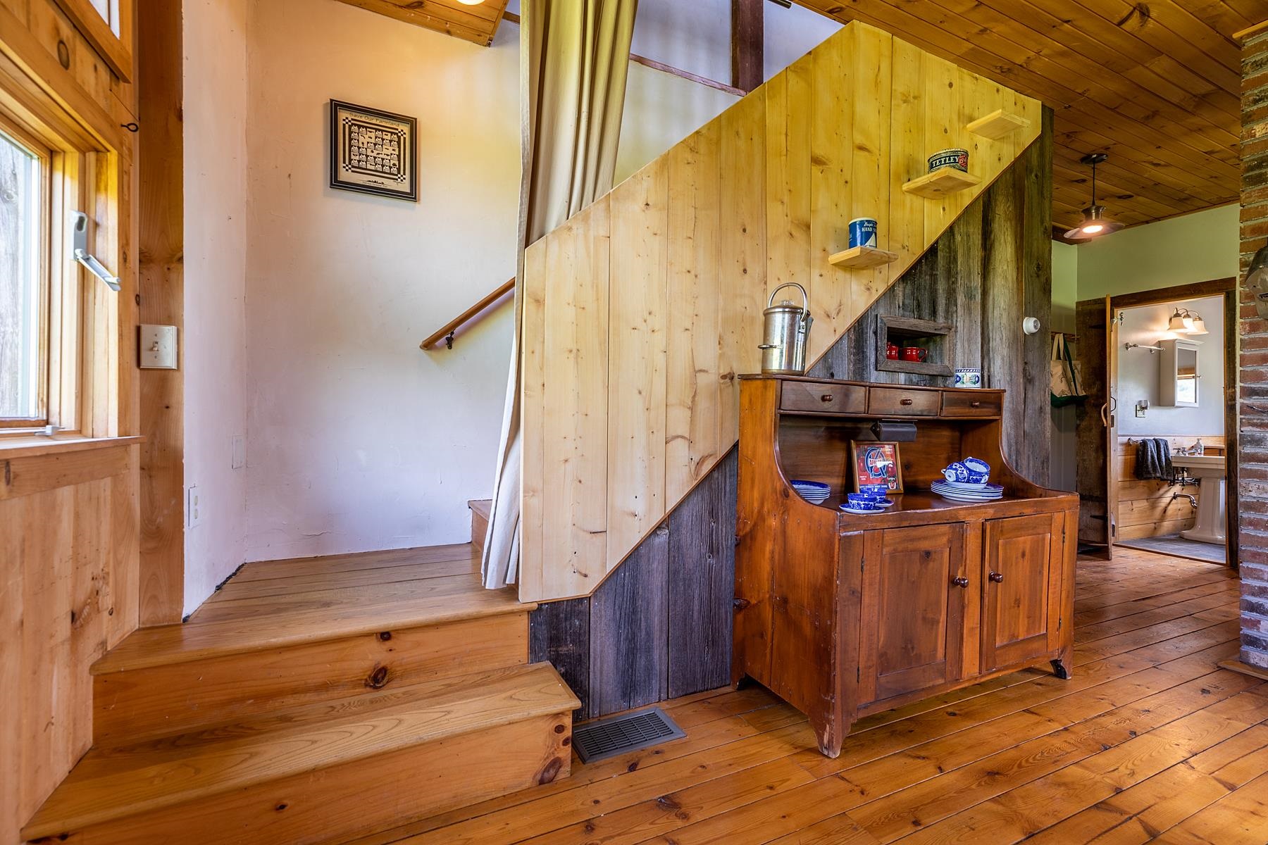 131 Whitney Hill Road Tunbridge, VT 05077 - Photo 23 of 40