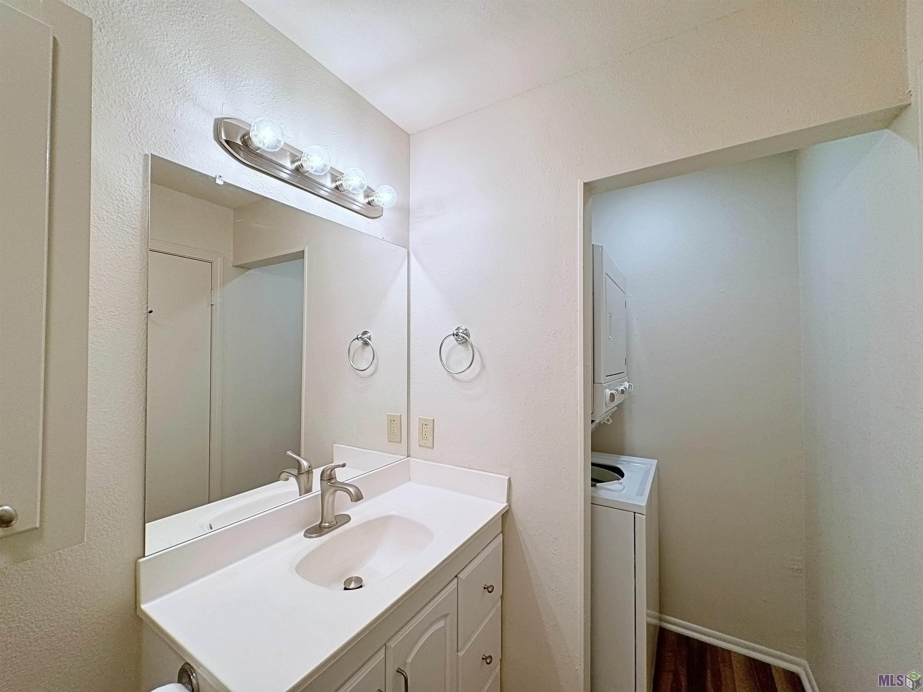 5222 Butter Creek Lane, Unit E03 Baton Rouge, LA 70809 - Photo 14 of 23