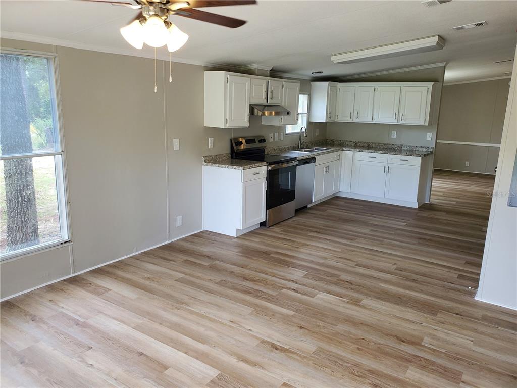17705 Oxenham Avenue Spring Hill, FL 34610 - Photo 10 of 20