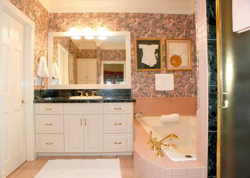 122 Ellis Pond Road Oakland, ME 04963 - Photo 8 of 22 Master bathroom.