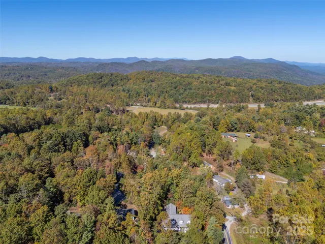 $995,000 | 89 Memory Lane, Saluda, NC 28773