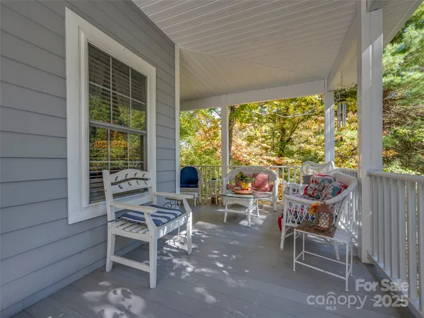 $995,000 | 89 Memory Lane, Saluda, NC 28773