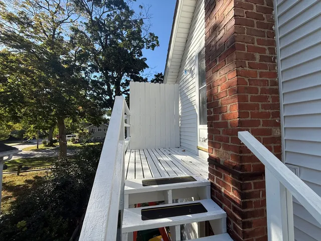 a view of an outdoor space