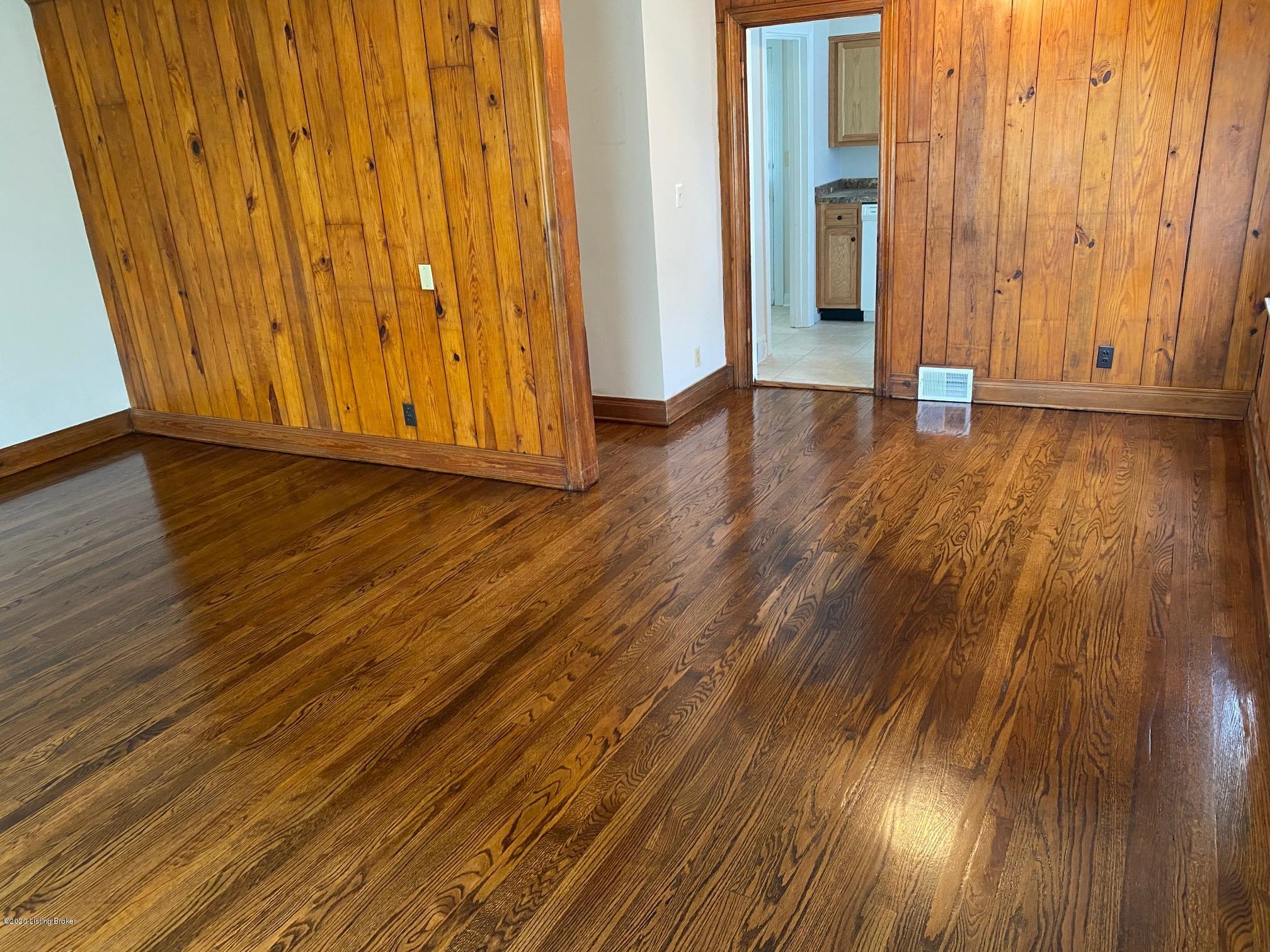 5847 New Cut Road Louisville, KY 40214 - Photo 7 of 39 IMG_0110
