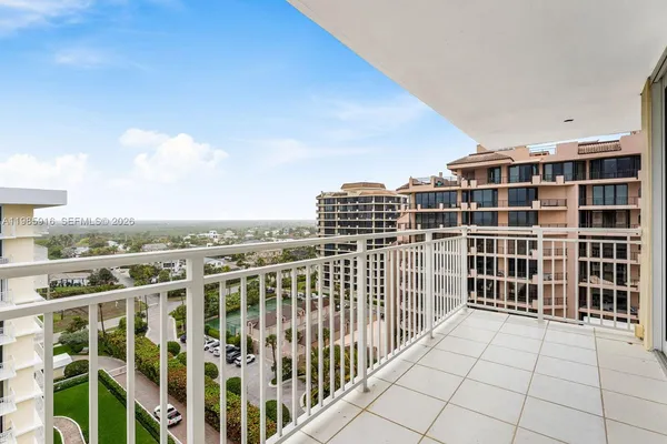 $1,350,000 | 500 Ocean Drive, Unit E12A, Juno Beach, FL 33408