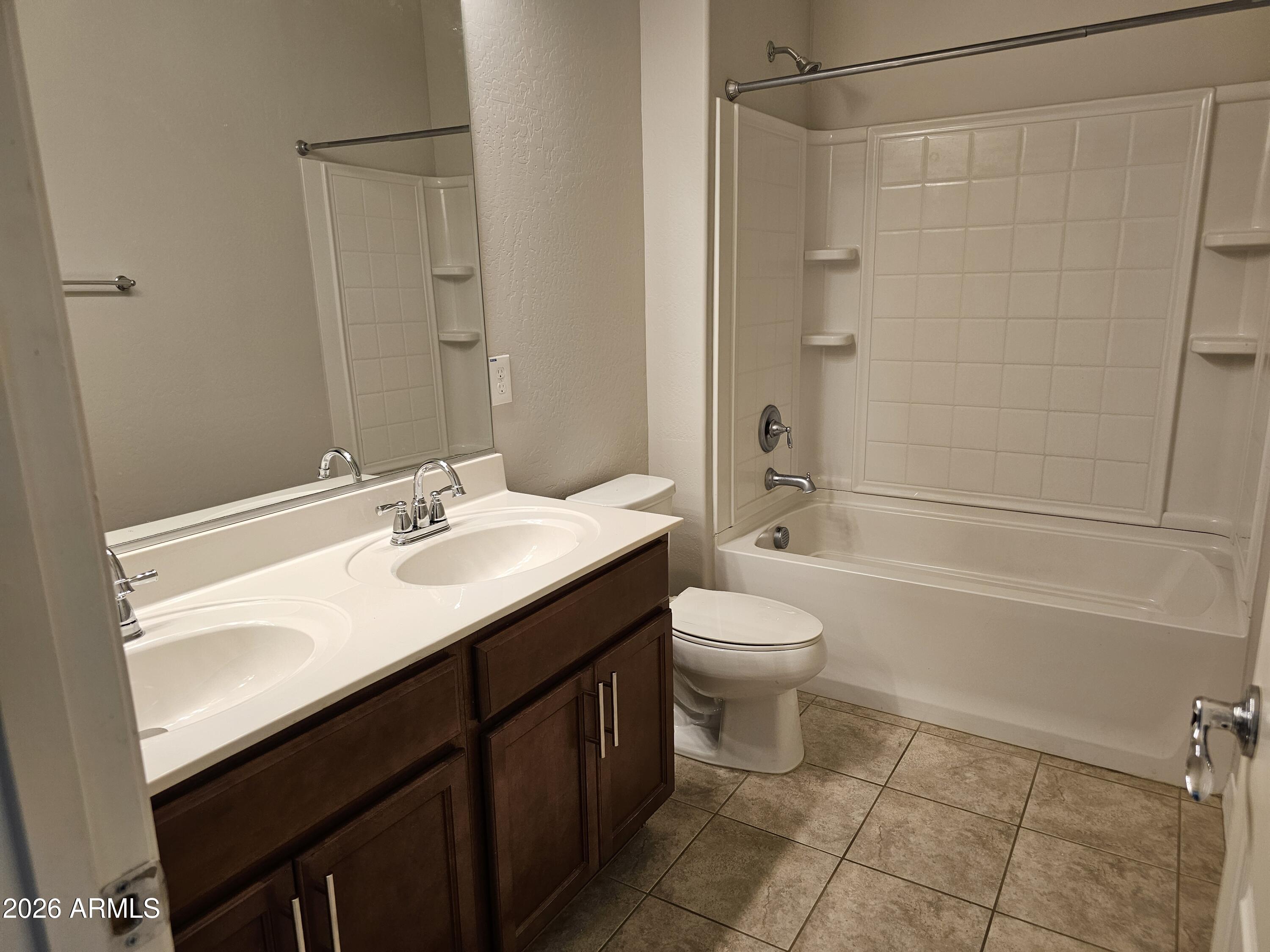 2253 South Wallrade Lane Gilbert, AZ 85295 - Photo 18 of 26 Wallrade 2nd Bath