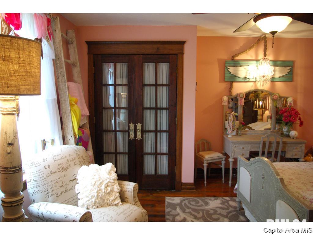 14976 Stagecoach Road Carlinville, IL 62626 - Photo 27 of 36 Gallery Image 27