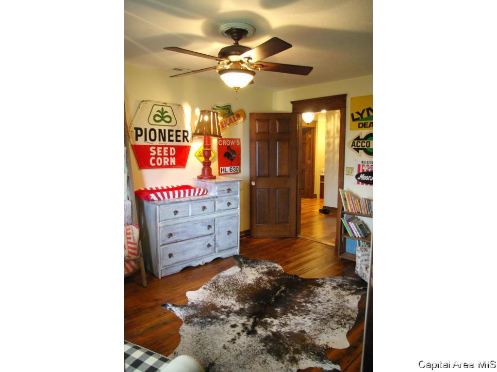 14976 Stagecoach Road Carlinville, IL 62626 - Photo 31 of 36 Gallery Image 31
