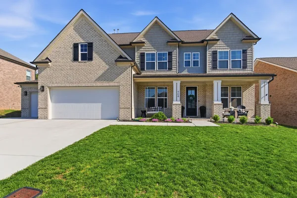 $699,995 | 904 Carnation Dr., Smyrna, TN 37167