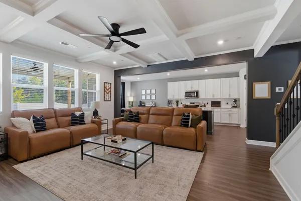 $699,995 | 904 Carnation Dr., Smyrna, TN 37167