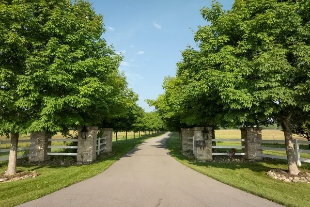 $720,000 | Kiehnau Road, Egg Harbor, WI 54209