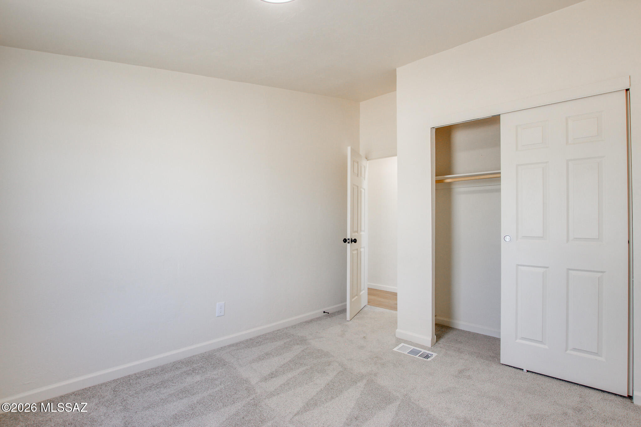 14303 West Rolina Lane Tucson, AZ 85736 - Photo 20 of 38 a view of an empty room