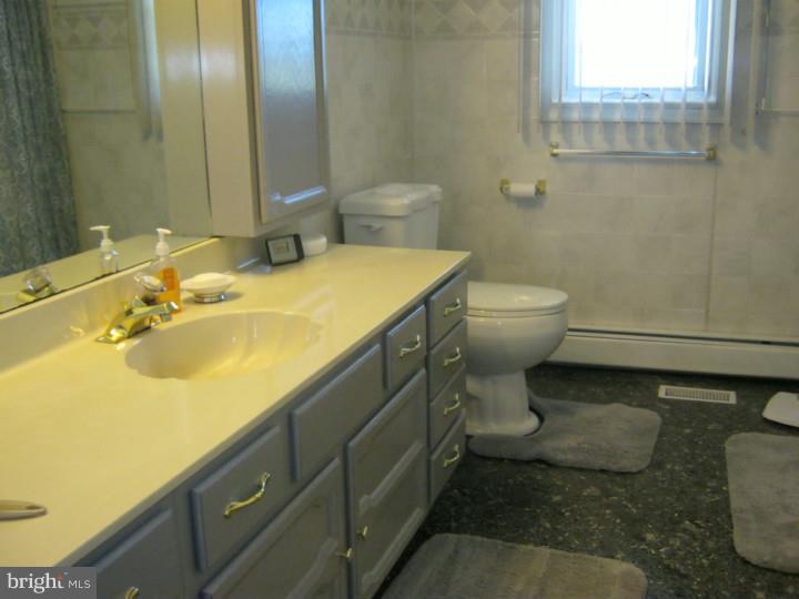 7 Pump Branch Road Berlin, NJ 08009 - Photo 13 of 25 Bathroom