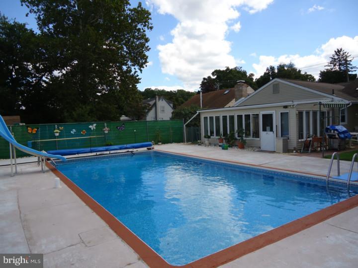 7 Pump Branch Road Berlin, NJ 08009 - Photo 23 of 25 Pool