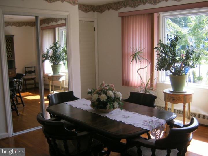7 Pump Branch Road Berlin, NJ 08009 - Photo 4 of 25 Dining Room