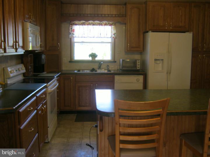 7 Pump Branch Road Berlin, NJ 08009 - Photo 6 of 25 Kitchen