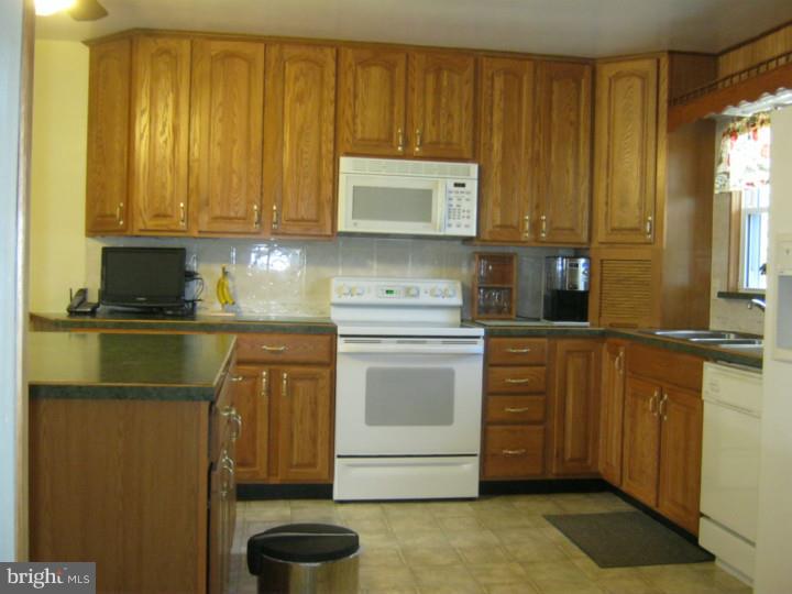 7 Pump Branch Road Berlin, NJ 08009 - Photo 7 of 25 Kitchen