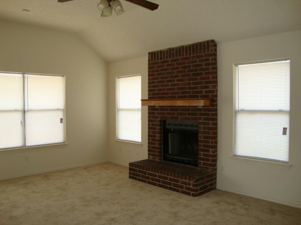 1007 Black Locust Drive West Pflugerville, TX 78660 - Photo 3 of 18