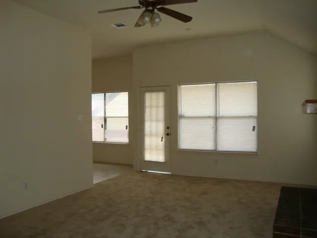 $1,800 | 1007 Black Locust Drive West, Pflugerville, TX 78660