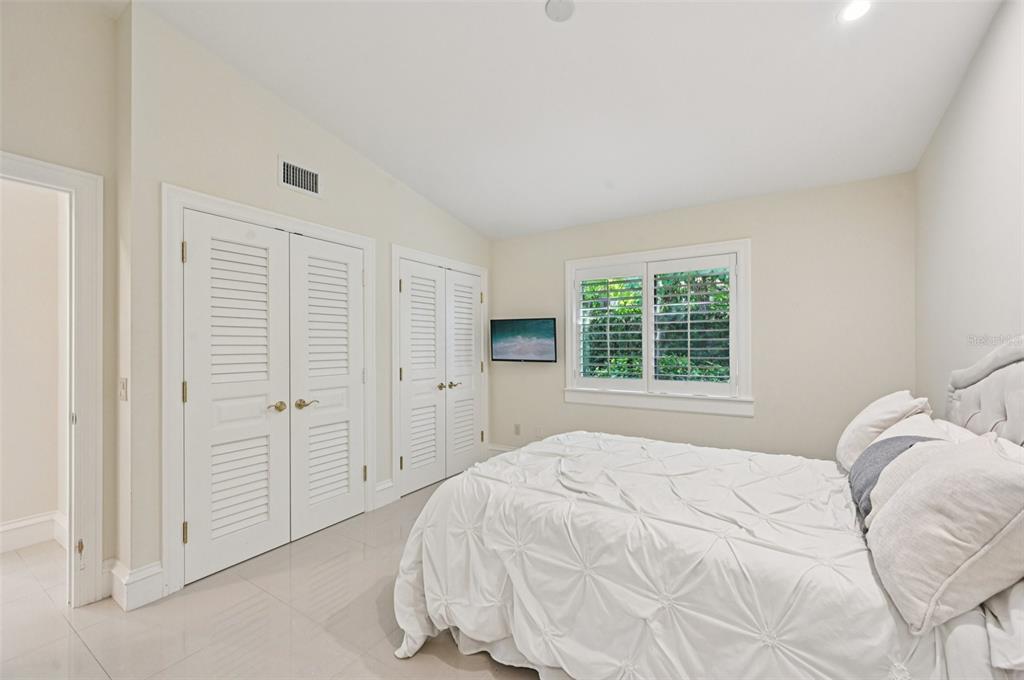 1121 Morningside Place Sarasota, FL 34236 - Photo 46 of 76
