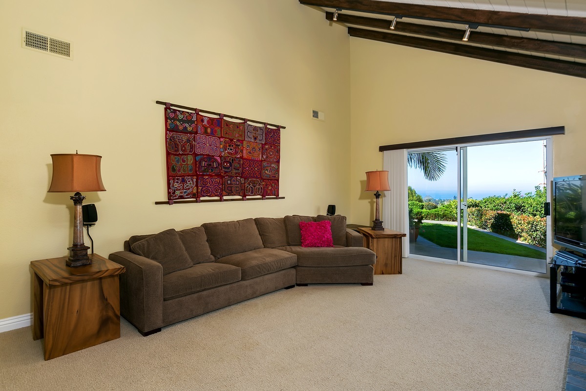 1726 Gascony Road Encinitas, CA 92024 - Photo 8 of 25