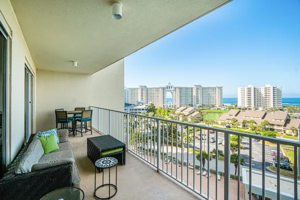 $535,000 | 122 Seascape Drive, Unit 708, Destin, FL 32550