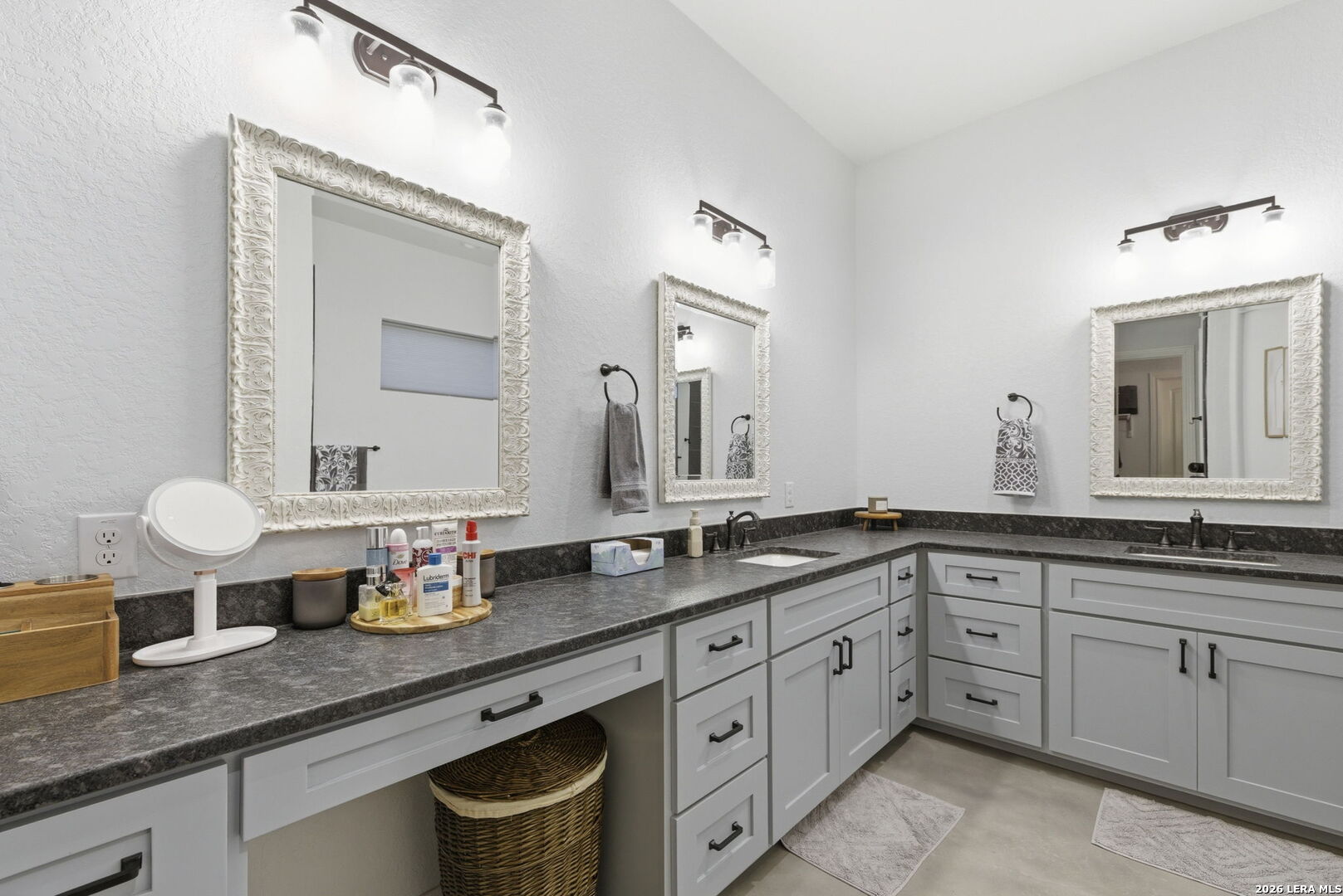712 Live Oak Ridge Road Bulverde, TX 78163 - Photo 22 of 59