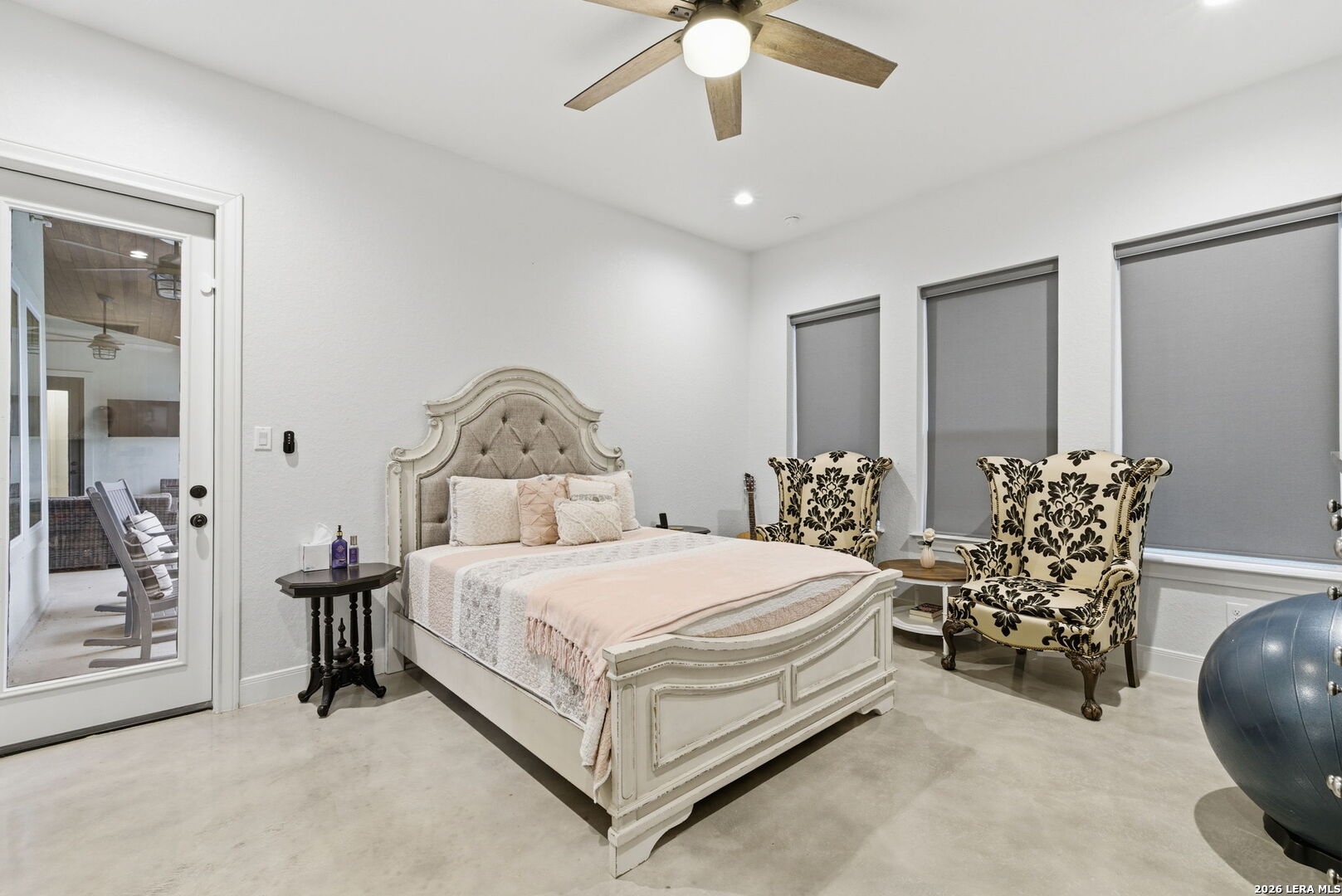 712 Live Oak Ridge Road Bulverde, TX 78163 - Photo 5 of 59