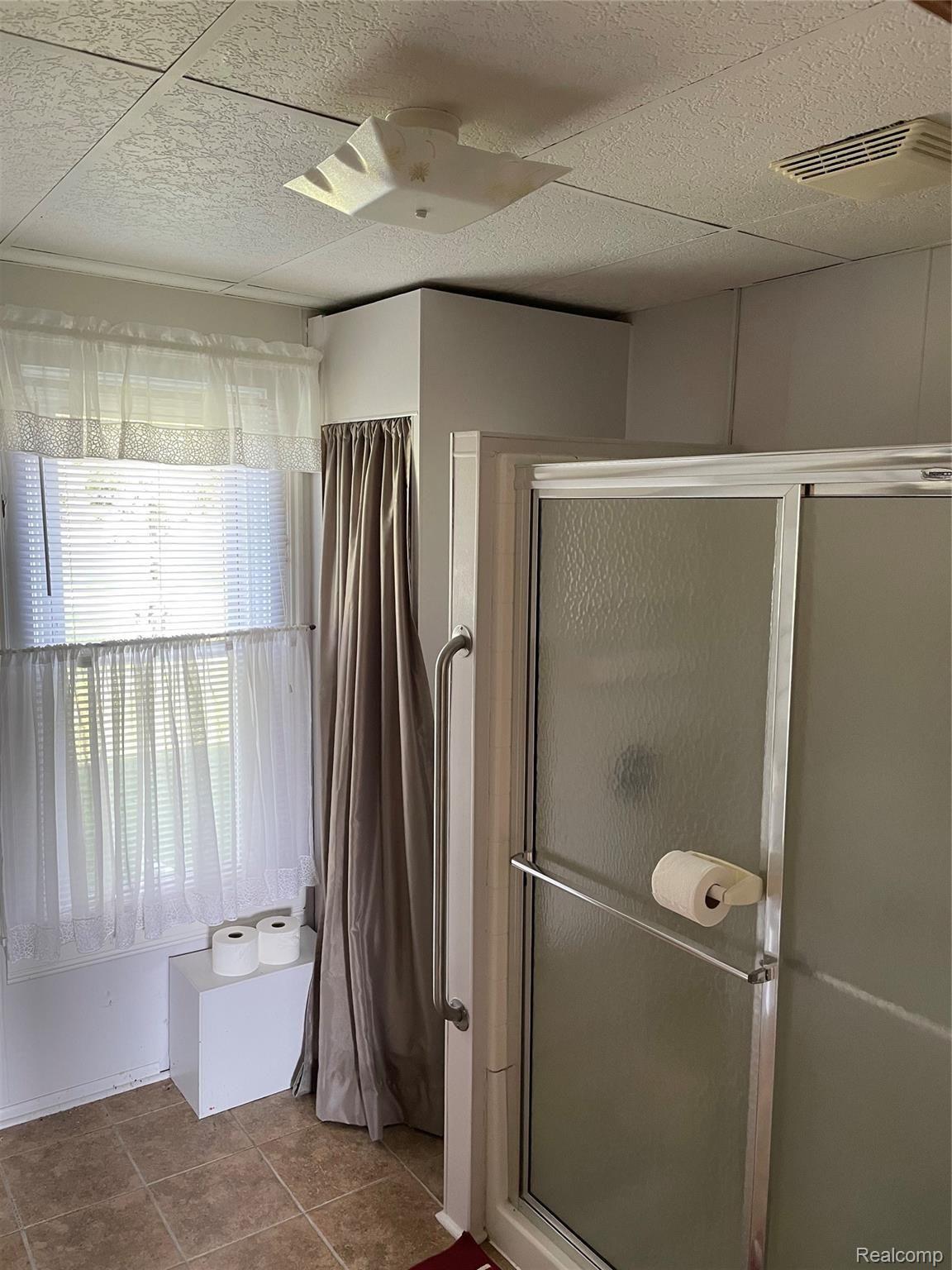 3090 Williamson Road Saginaw, MI 48601 - Photo 9 of 12 IMG_0018.jpg