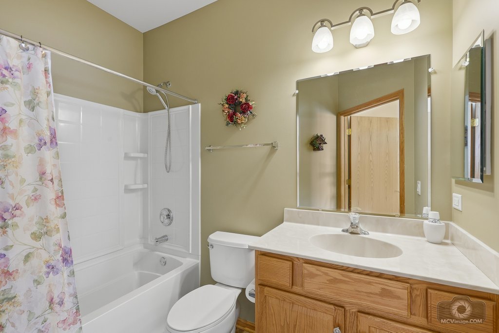 17221 Fontana Lane Lockport, IL 60441 - Photo 13 of 24