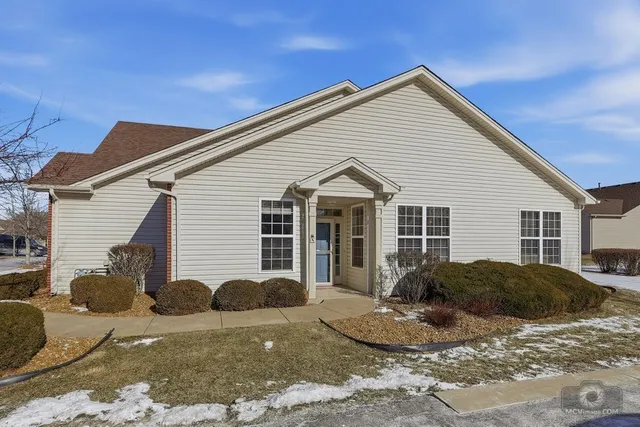 $339,900 | 17221 Fontana Lane, Lockport, IL 60441