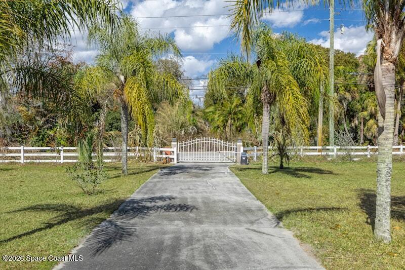 3375 Hield Road Melbourne, FL 32904 - Photo 28 of 44 3375 Hield Rd-5