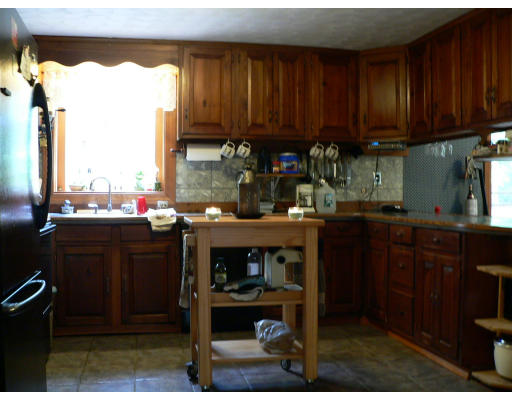 216 R Main Street Plympton, MA 02367 - Photo 4 of 5 Gallery Image 4