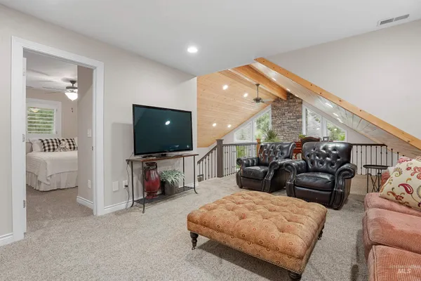 $1,385,000 | 9 Autumn Blaze Lane, Salmon, ID 83467