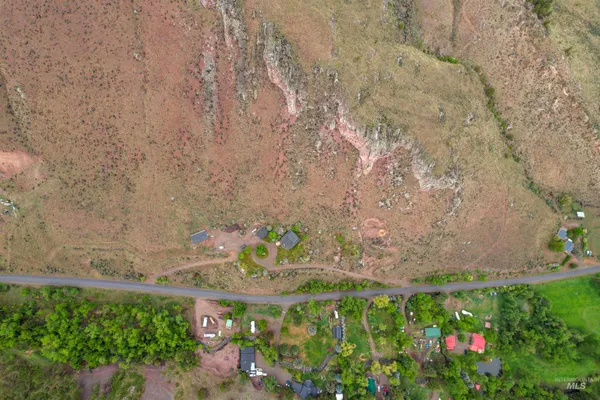 $1,385,000 | 9 Autumn Blaze Lane, Salmon, ID 83467