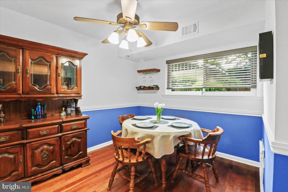 1518 Manley Road, Unit B3 West Chester, PA 19382 - Photo 7 of 23 Gracious dining room