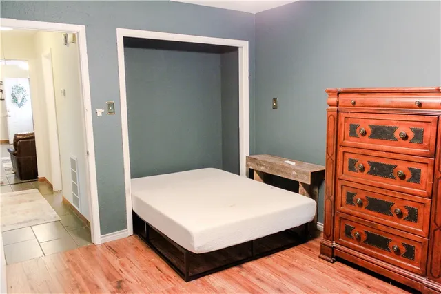 $1,300 | 316 Amherst Court, College Station, TX 77840