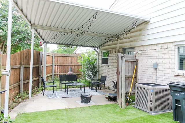$1,300 | 316 Amherst Court, College Station, TX 77840