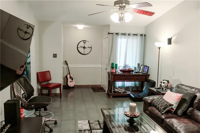 $1,300 | 316 Amherst Court, College Station, TX 77840