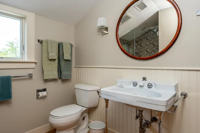 $2,200,000 | 9 Towhee Lane, Truro, MA 02666