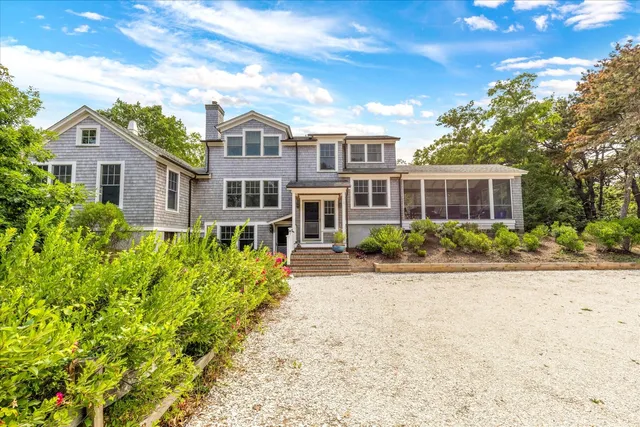 $2,200,000 | 9 Towhee Lane, Truro, MA 02666