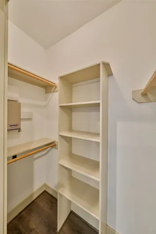 $325,000 | 2422 Navigation Boulevard, Unit E, Houston, TX 77003