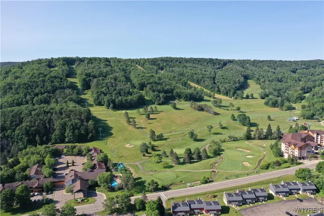 $279,000 | 185 Wildflower, Ellicottville, NY 14731