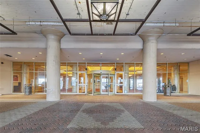 $429,000 | 400 South 14th Street, Unit 1115, St. Louis, MO 63103